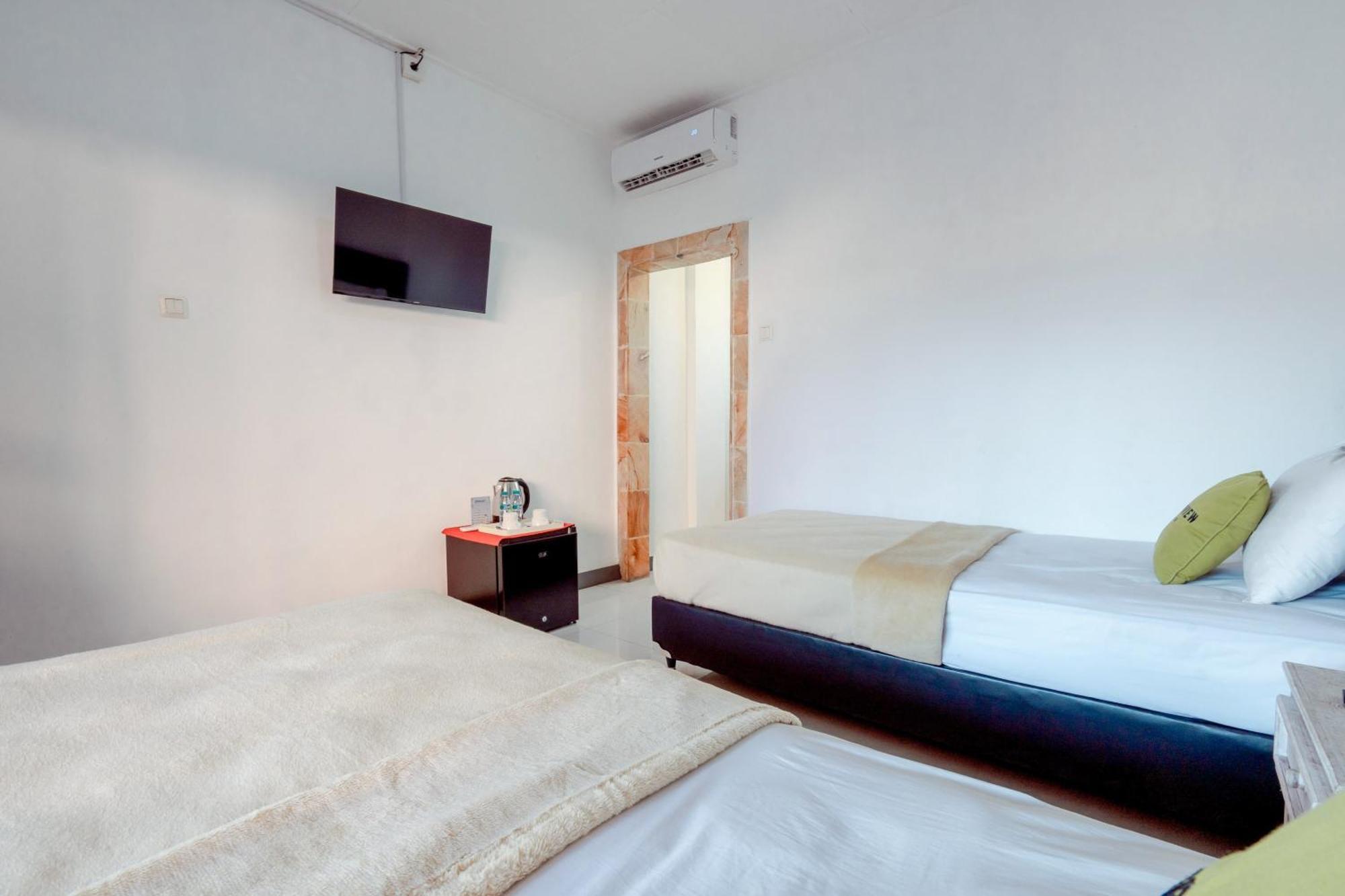 Urbanview Hotel Rasa Sayang Inn Tanjung Benoa Bali Kuta Selatan Exterior foto